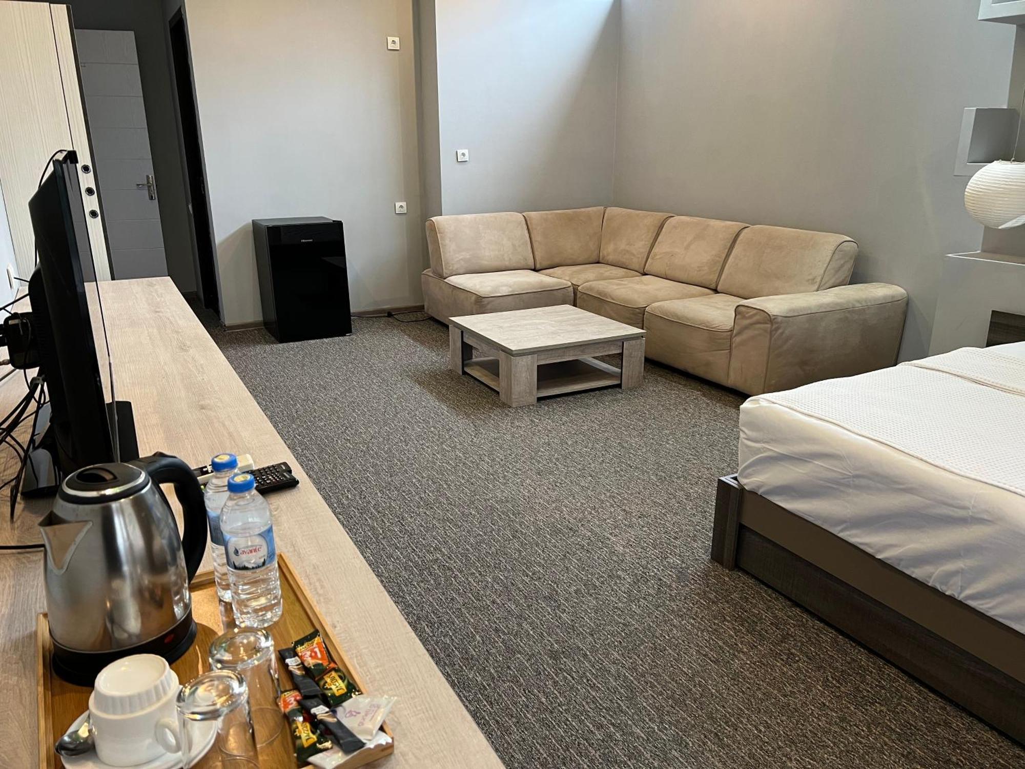 Kent Hotel Kobuleti Eksteriør bilde